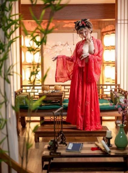 久久久制服丝袜中文字幕_蓝光高清迅雷在线观看