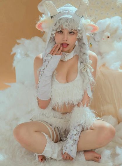 蓝月亮无下装舞蹈_国产剧高清在线